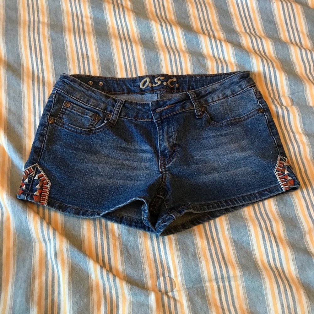 Shorts with cute detail
